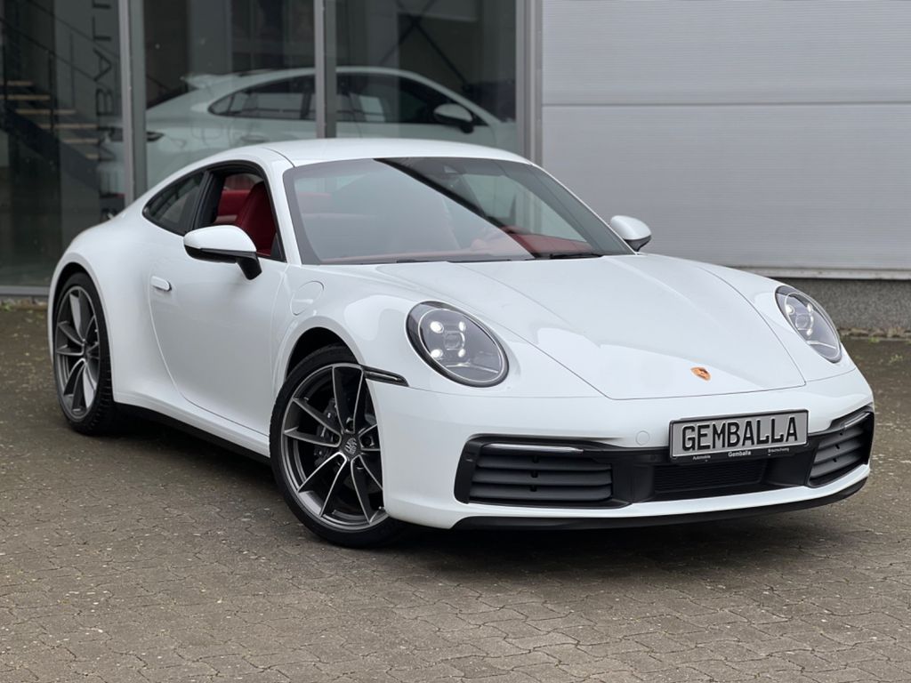 Porsche 992 2025