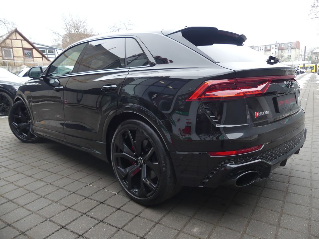 Audi RSQ8 2024