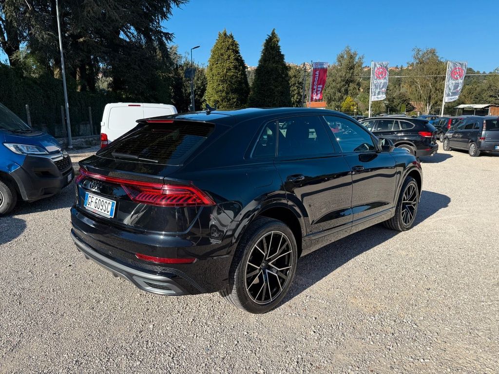 Audi Q8 2021