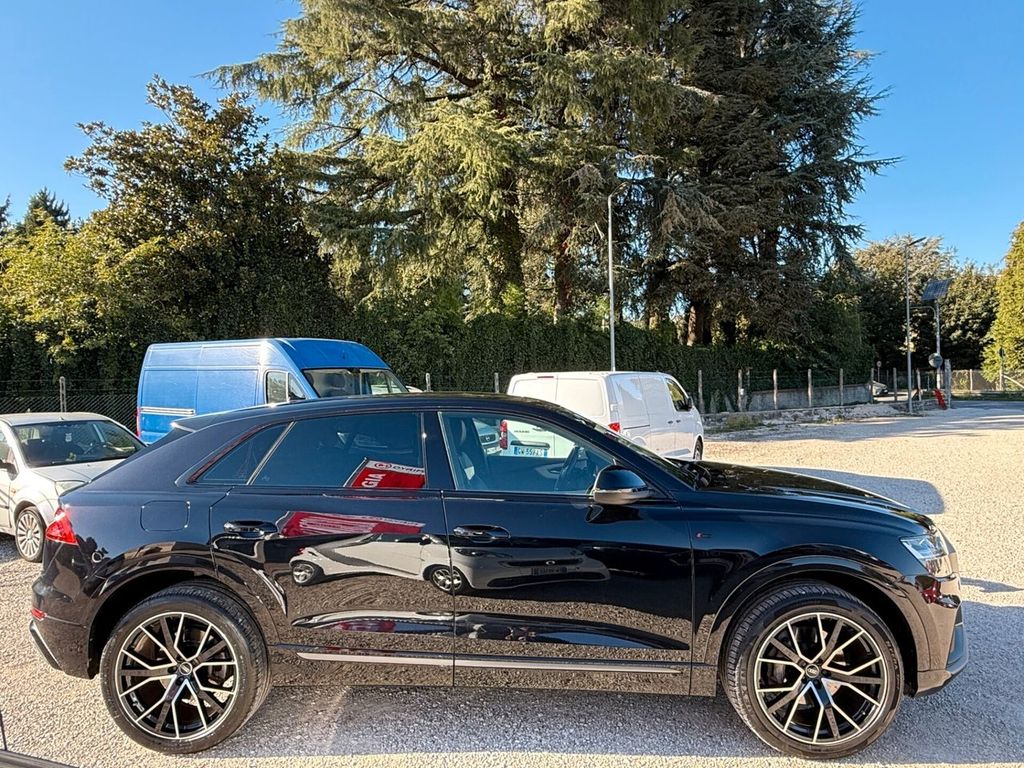 Audi Q8 2021