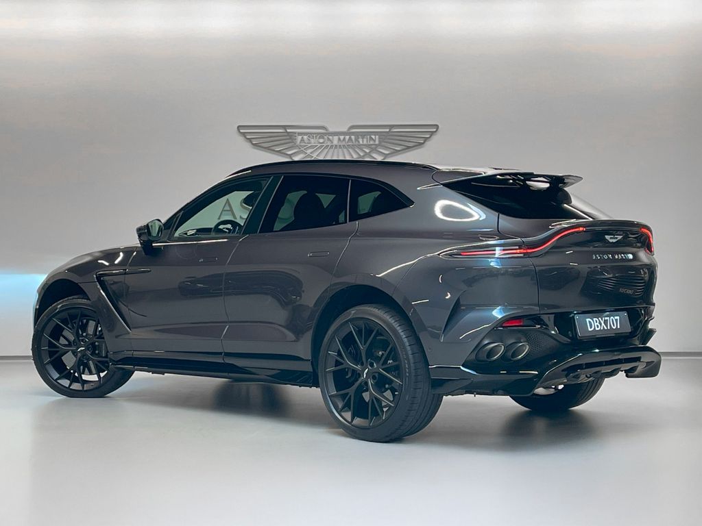 Aston Martin DBX
