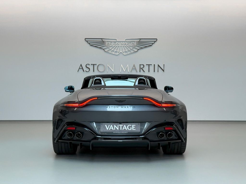 Aston Martin V8 Vantage 2025