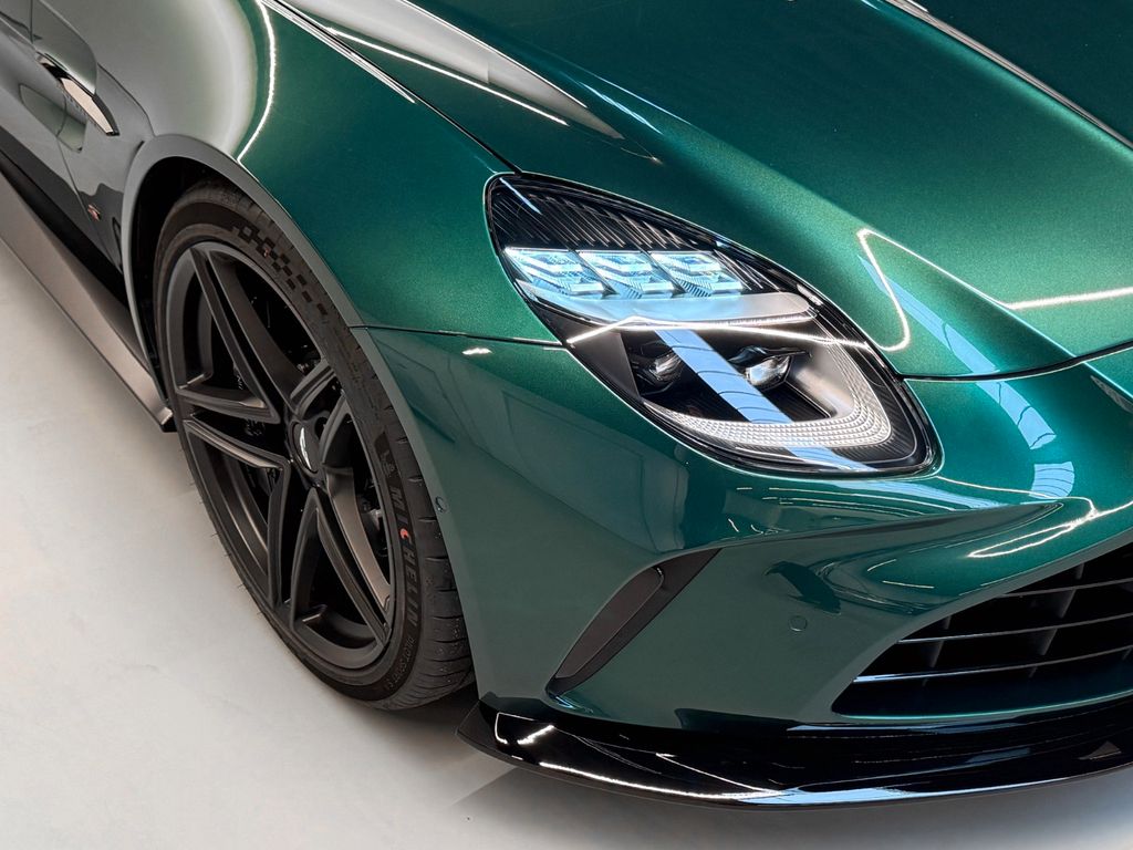 Aston Martin V8 Vantage