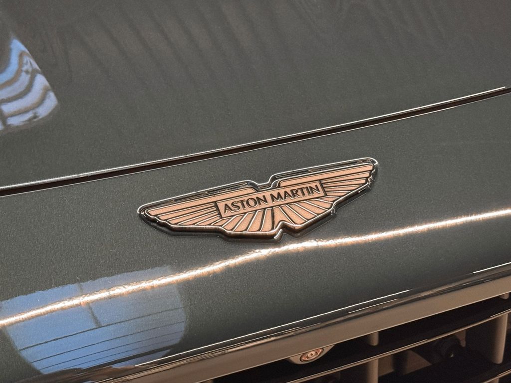 Aston Martin V8 Vantage