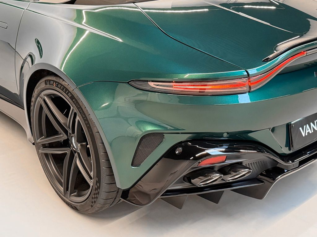 Aston Martin V8 Vantage