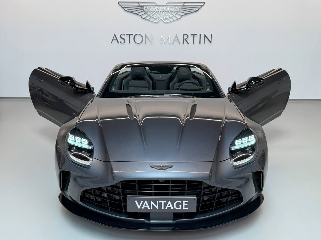 Aston Martin V8 Vantage 2025