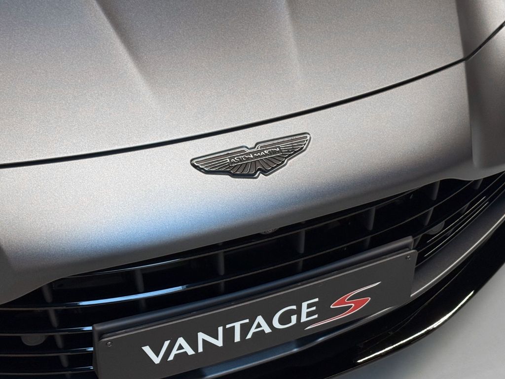 Aston Martin V8 Vantage