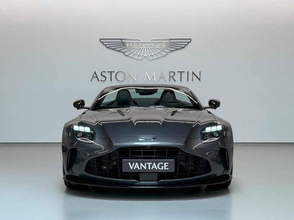 Aston Martin V8 Vantage 2025