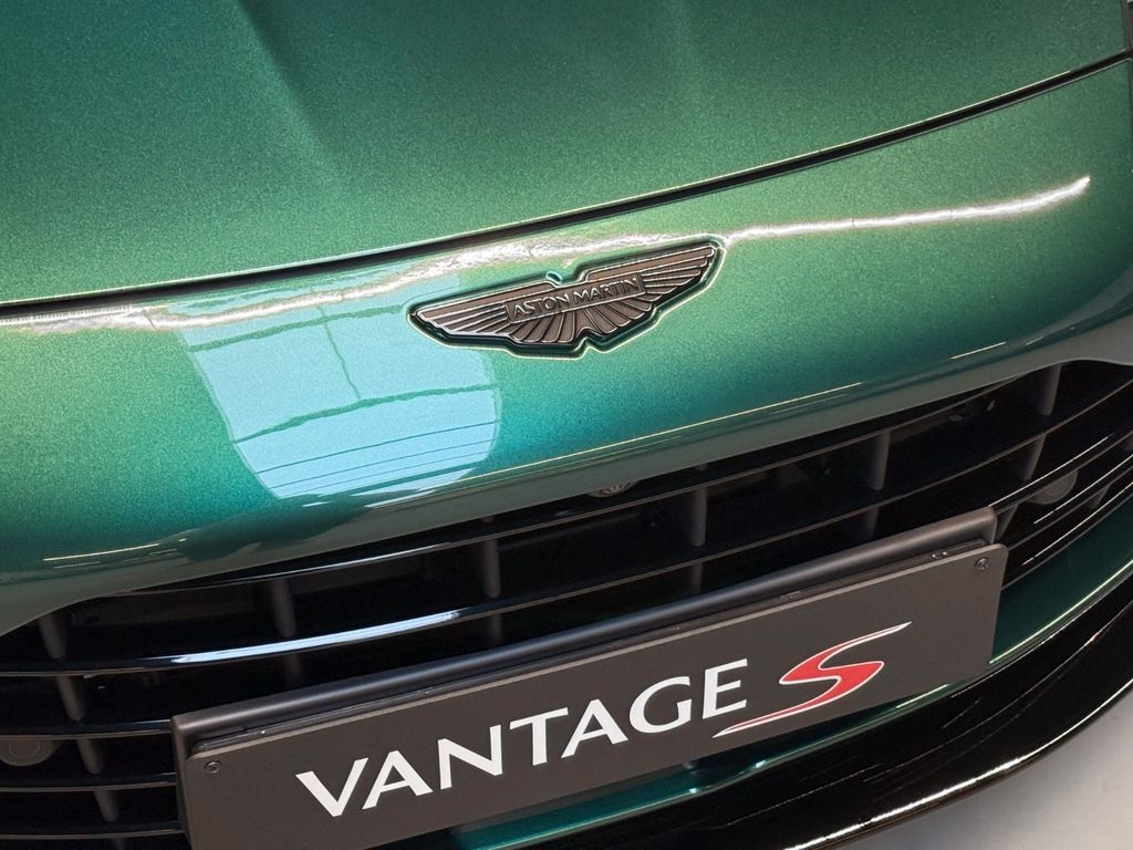 Aston Martin V8 Vantage