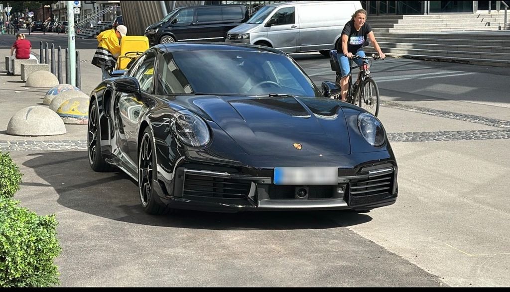 Porsche 992 2023