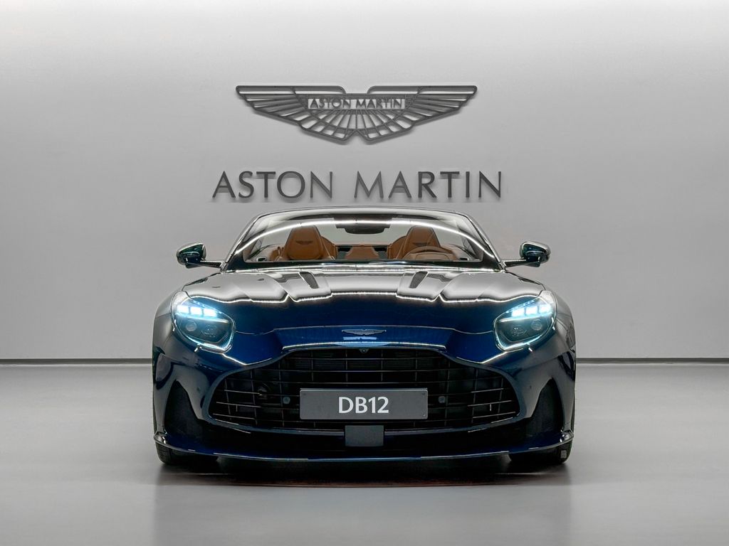 Aston Martin DB12