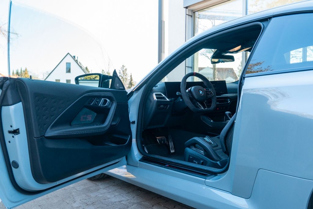 BMW M2 2025