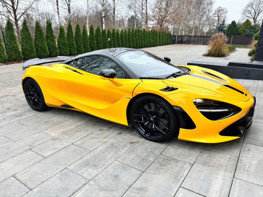 McLaren 750S 2025