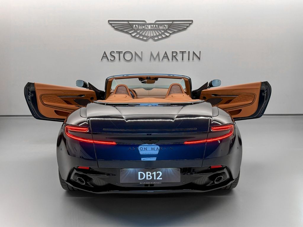 Aston Martin DB12