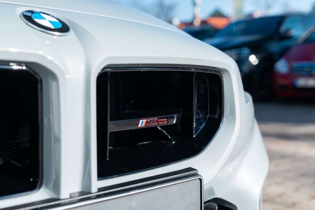BMW M2 2025