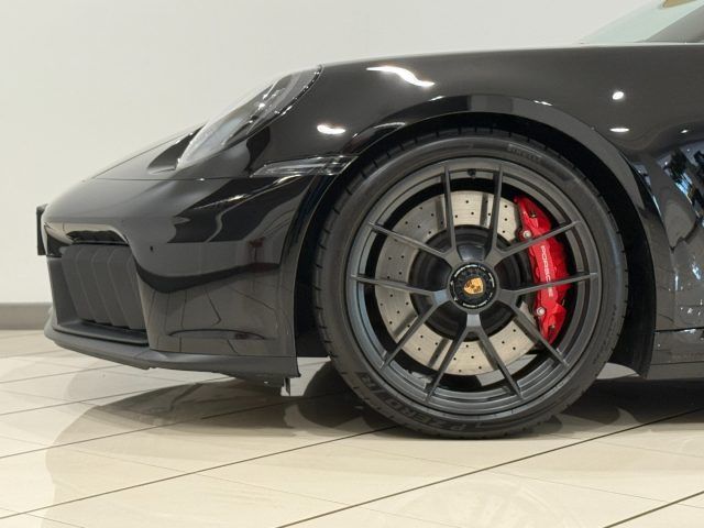 Porsche 911 2025
