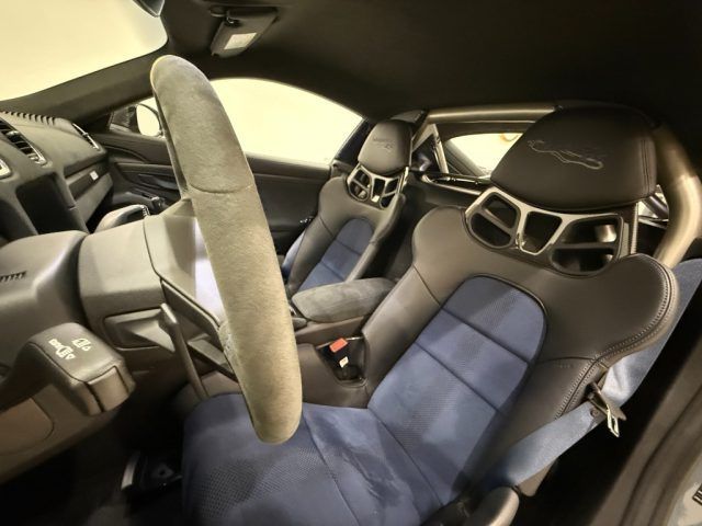 Porsche Cayman 2023