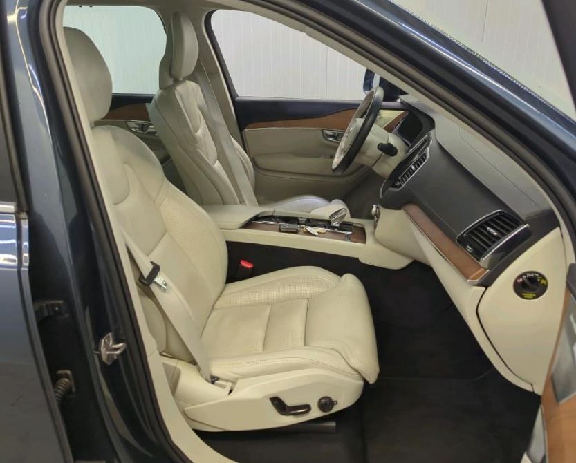 Volvo XC90 2021