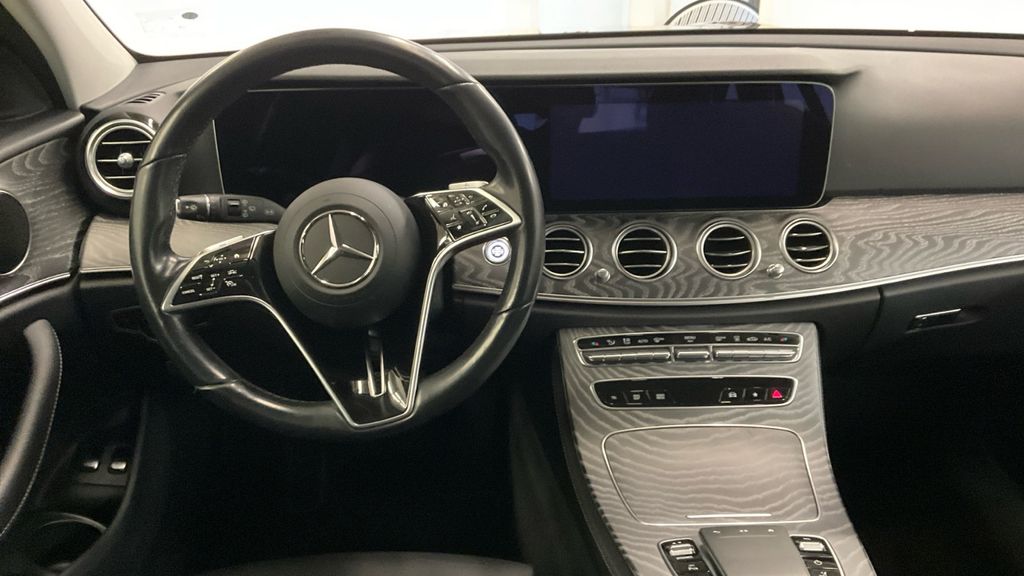 Mercedes-Benz E 300 2021