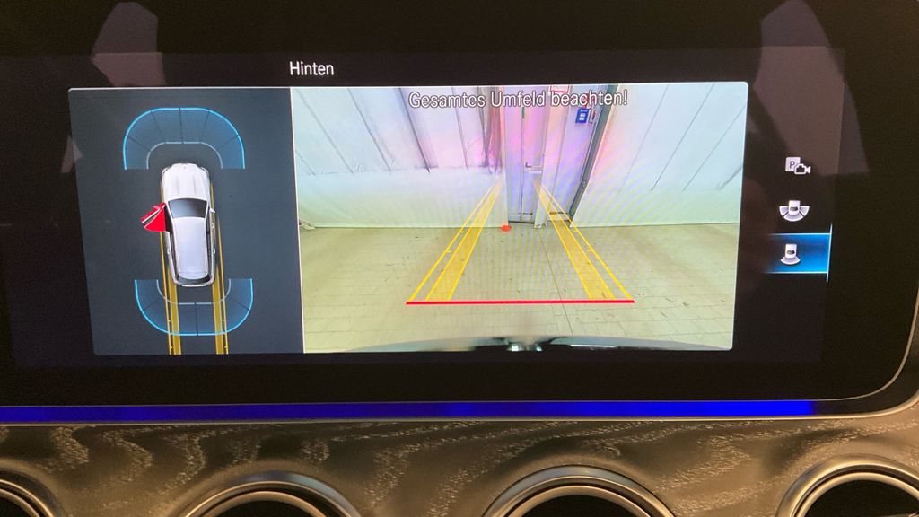 Mercedes-Benz E 300 2021