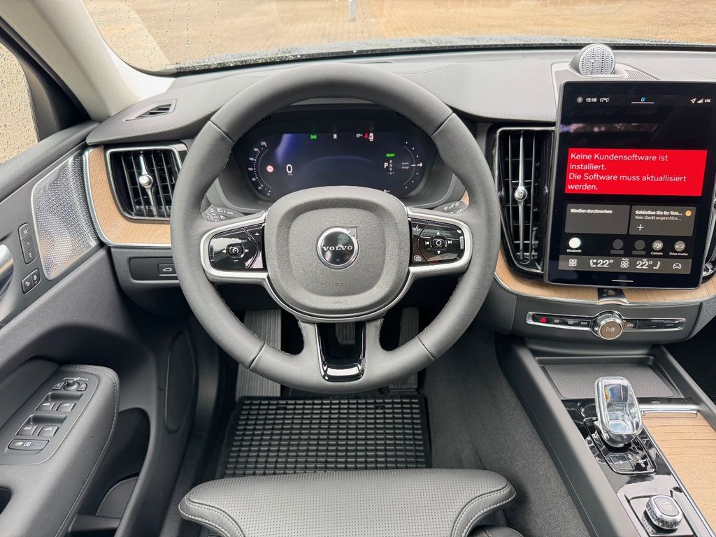 Volvo XC60 2025