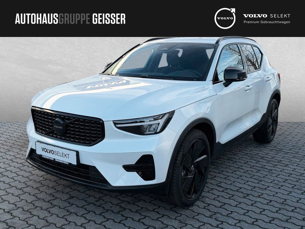 Volvo XC40 2025