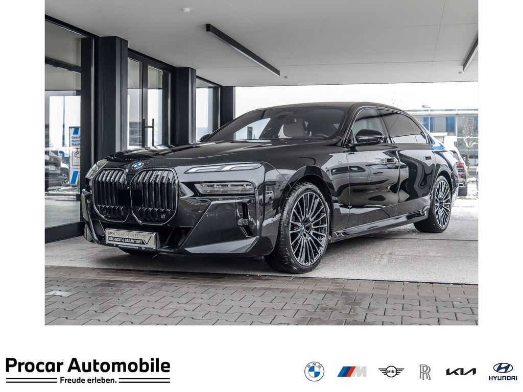 BMW 740 2025