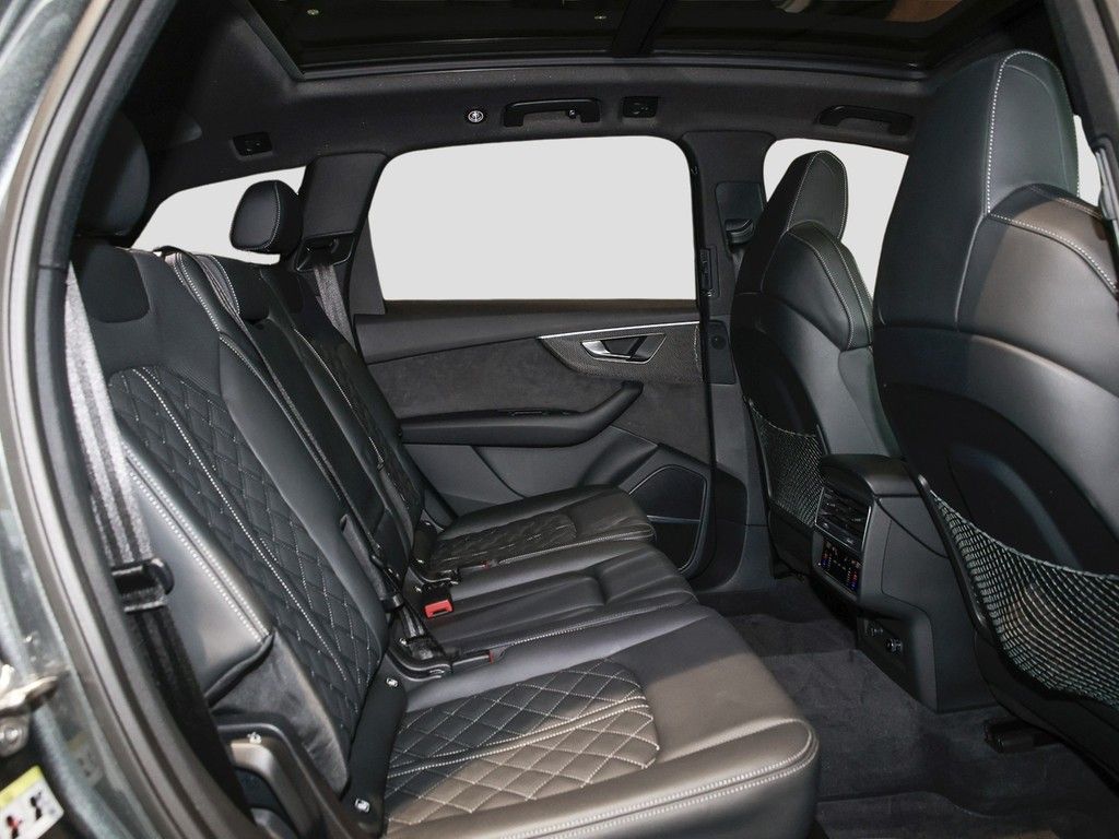 Audi SQ7 2023