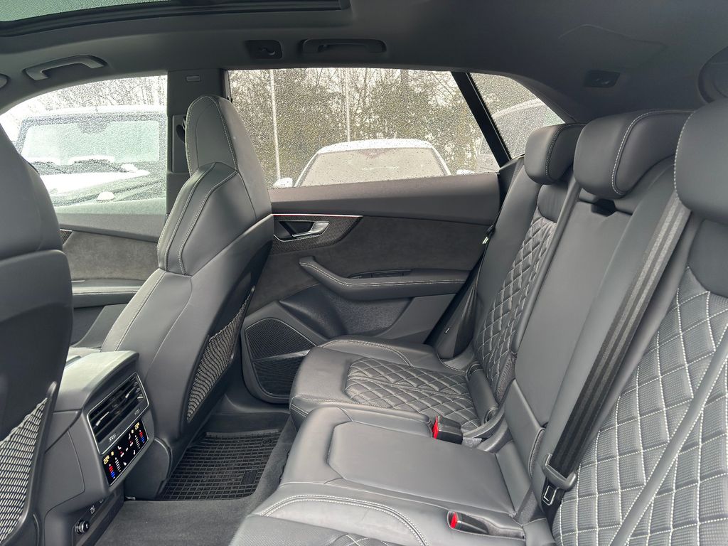 Audi SQ8 2021