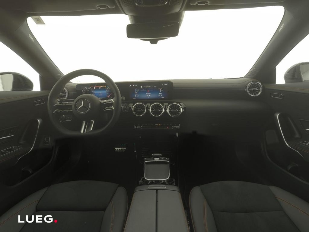 Mercedes-Benz CLA 200 2024