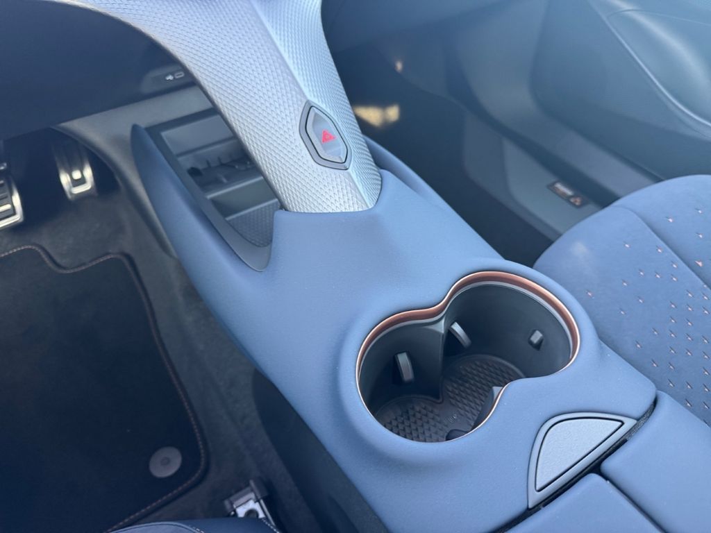 Cupra Tavascan 2025