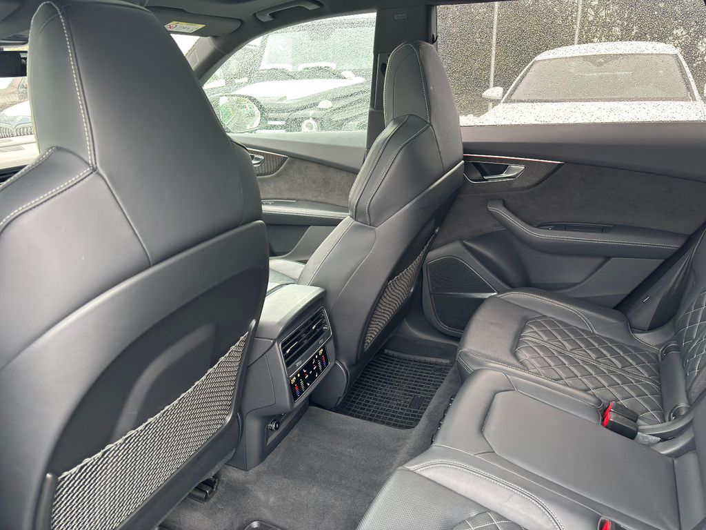 Audi SQ8 2021