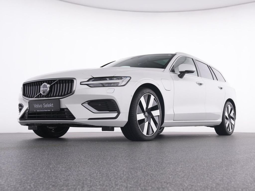 Volvo V60 2025
