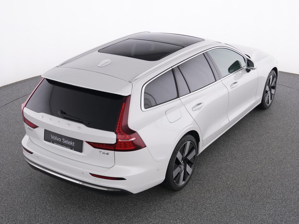 Volvo V60 2025