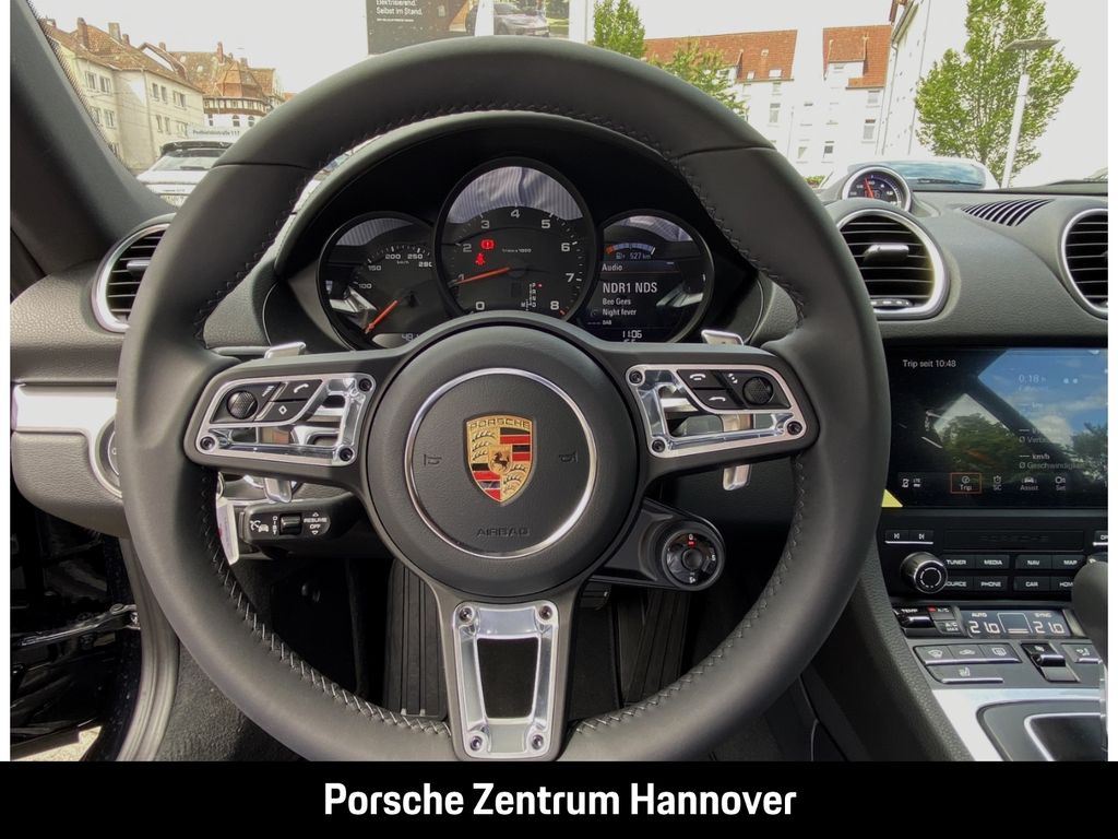 Porsche Cayman 2024