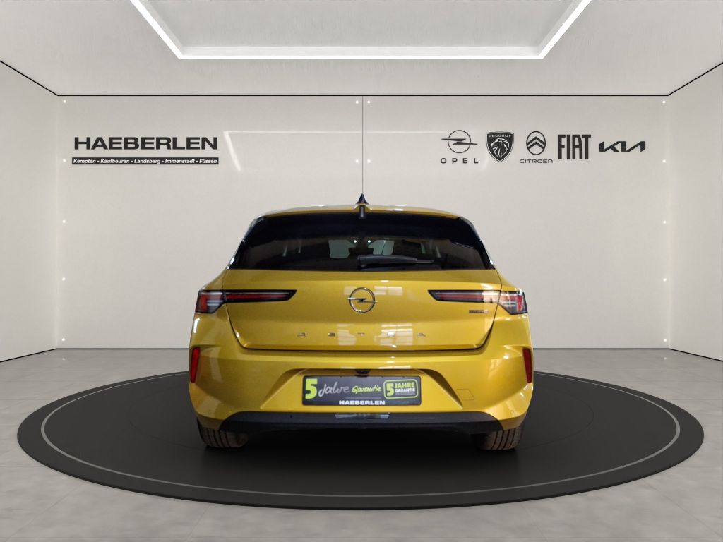 Opel Astra 2022