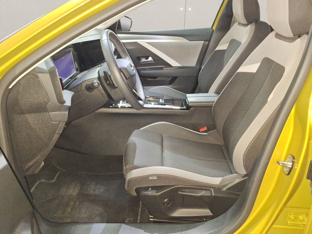 Opel Astra 2022
