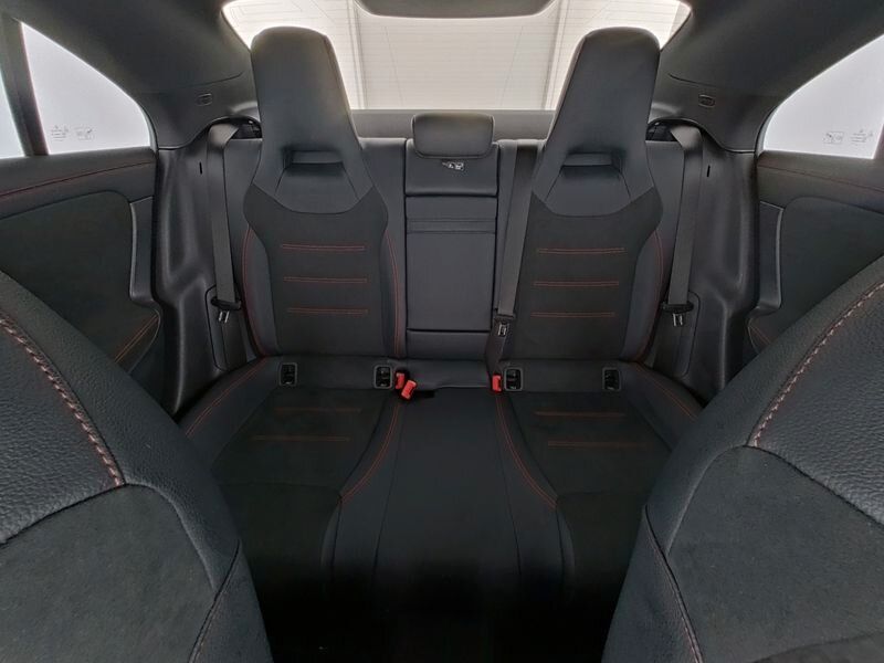 Mercedes-Benz CLA 200 2025