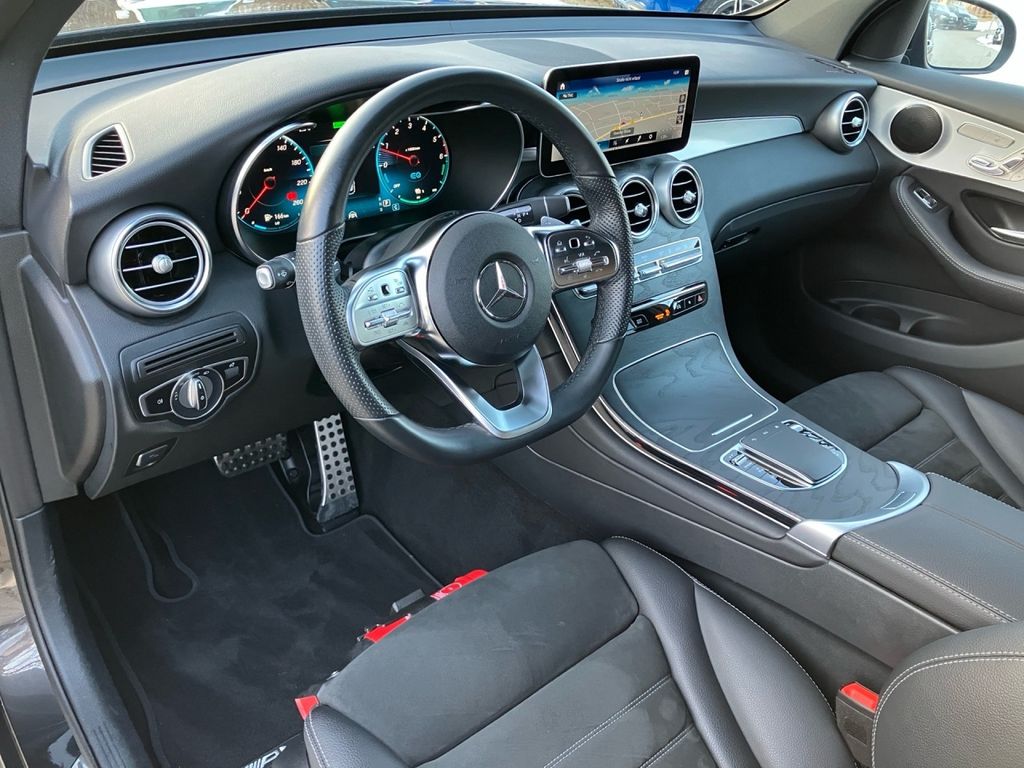Mercedes-Benz GLC 300 2021