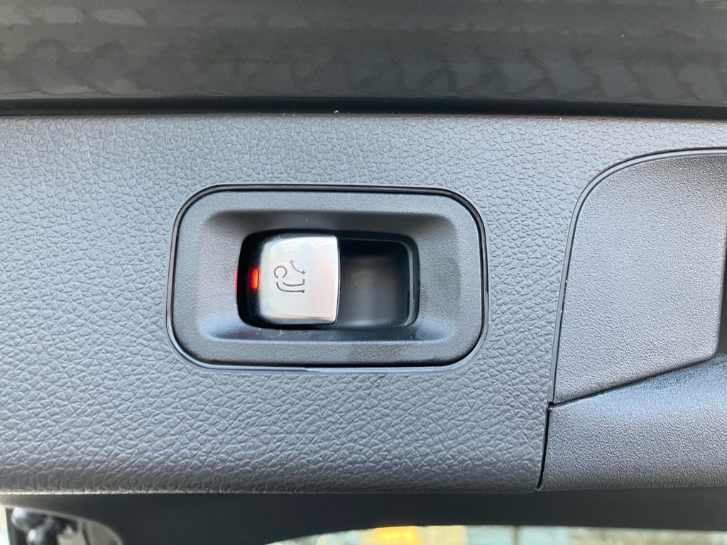 Mercedes-Benz GLC 300 2021