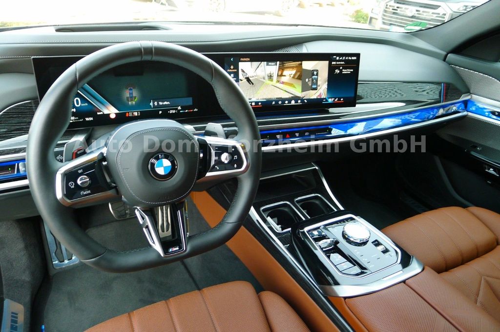 BMW 740 2023