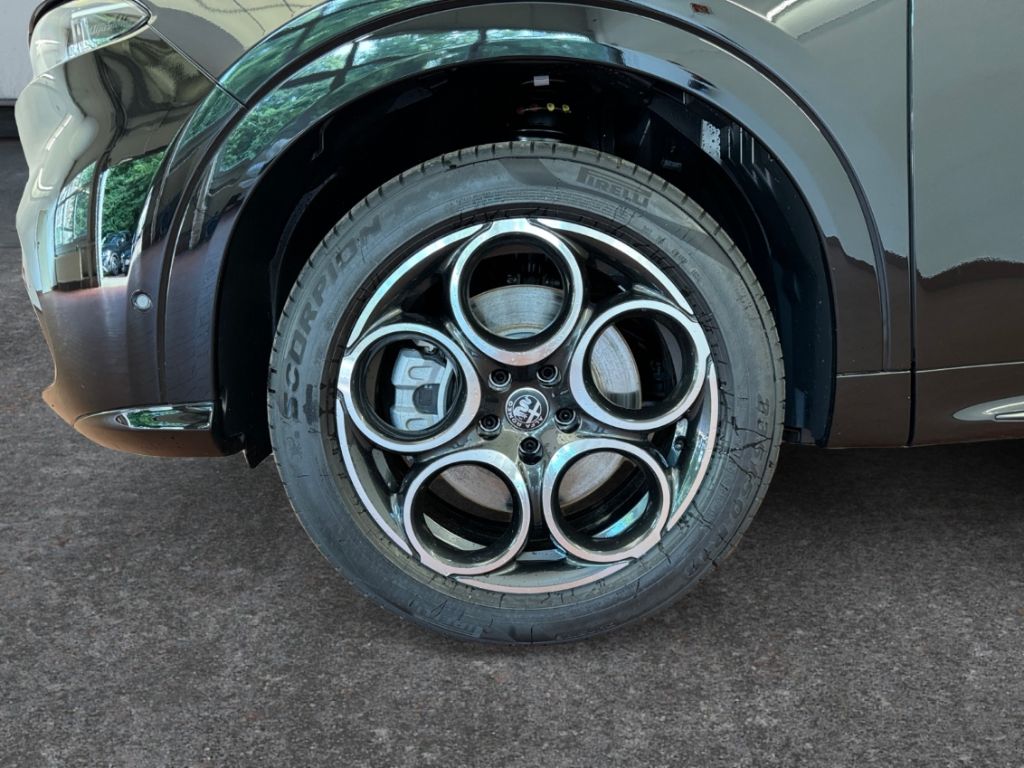 Alfa Romeo Tonale 2025