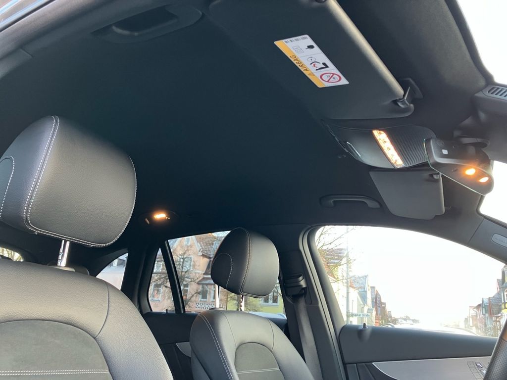 Mercedes-Benz GLC 300 2021