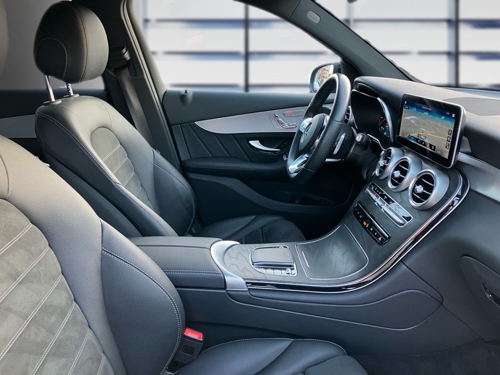 Mercedes-Benz GLC 300 2021