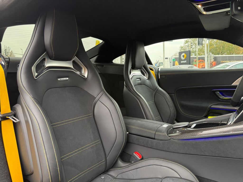 Mercedes-Benz AMG GT 2024