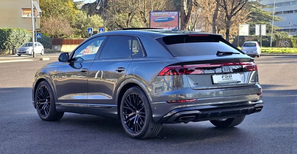 Audi Q8 2025