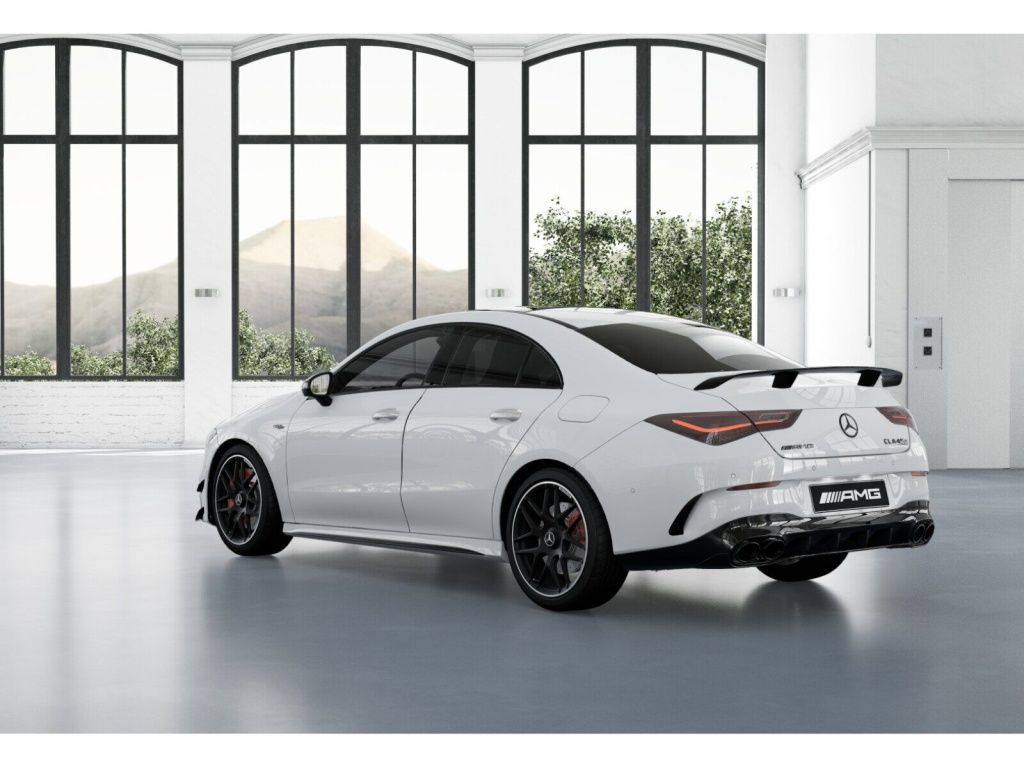 Mercedes-Benz CLA 45 AMG 2024