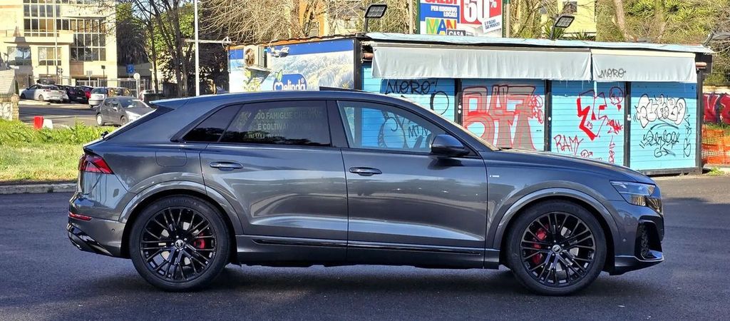 Audi Q8 2025