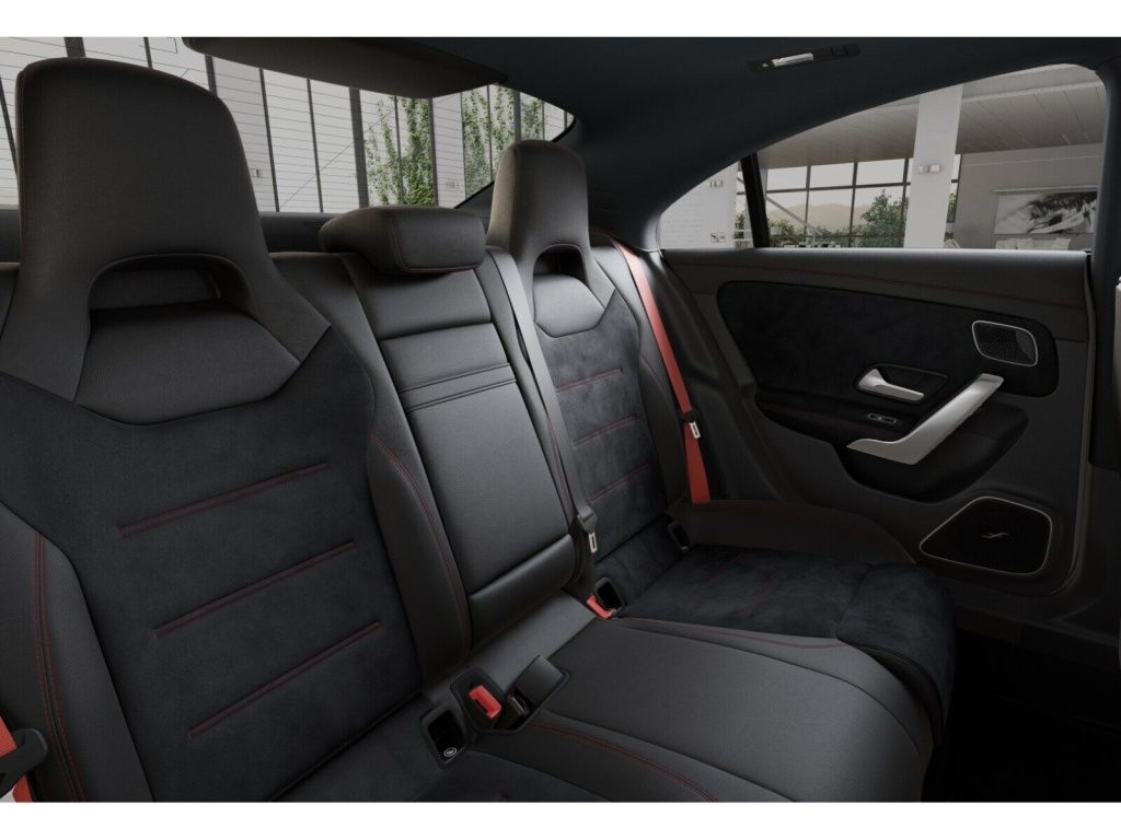 Mercedes-Benz CLA 45 AMG 2024