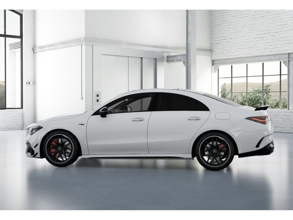 Mercedes-Benz CLA 45 AMG 2024